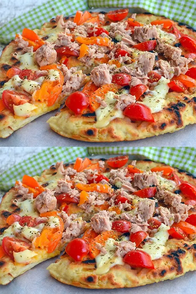 Focaccia con tonno pomodorini