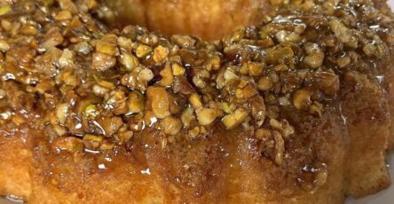 Baklava Bundt Torta
