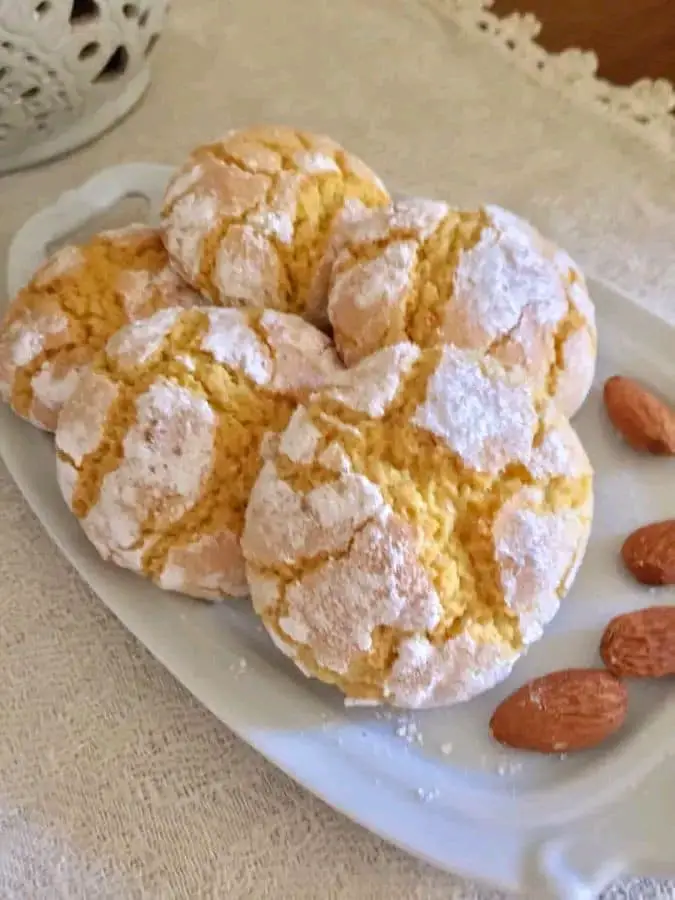 Biscotti morbidi alla mandorla