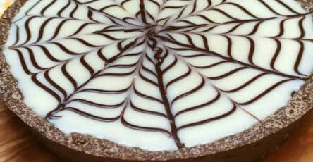 Crostata zebrata cioccolato bianco