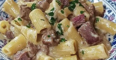 Mezze Maniche Salsiccia Provola