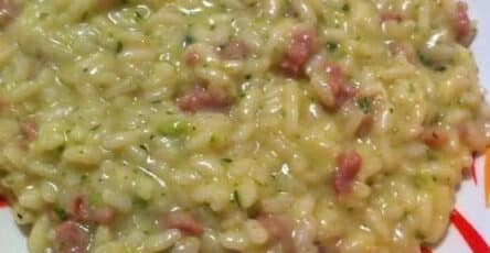 Risotto con salsiccia e zucchine