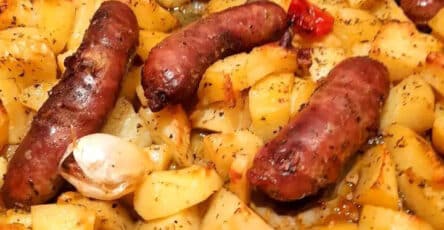 Salsiccia e patate al forno