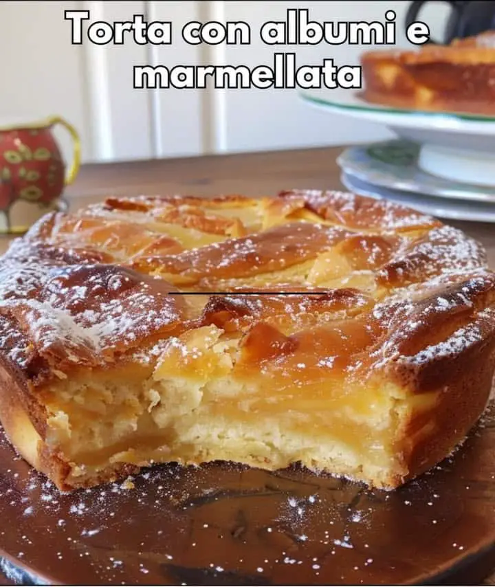 Torta con albumi e marmellata
