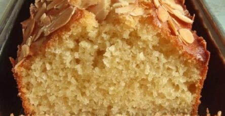 Torta di mandorle e arancio