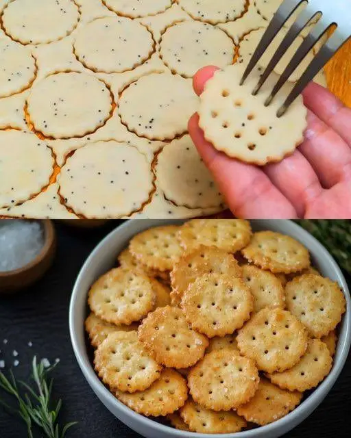 Biscotti al formaggio e semi di papavero