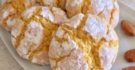 Biscotti morbidi di mandorle