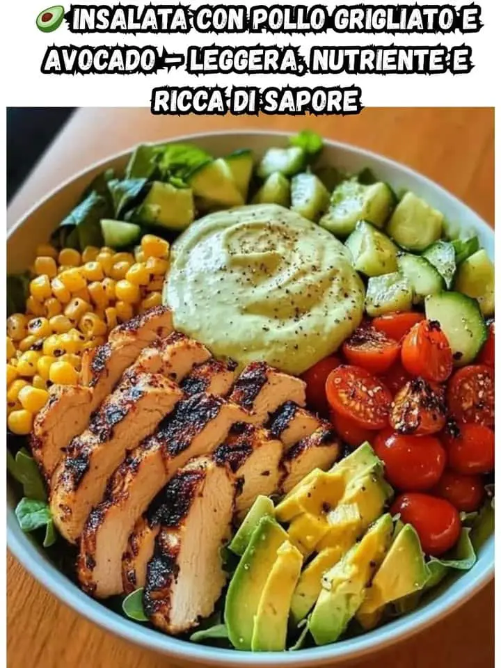 Insalata di pollo e avocado