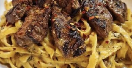 Linguine al formaggio e bistecca