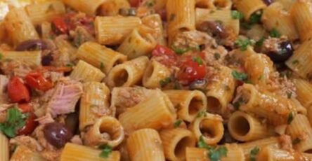 Pasta al tonno e olive