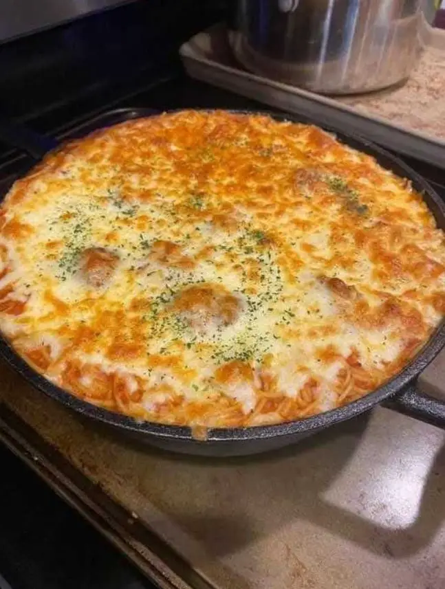 Spaghetti al forno cremosi