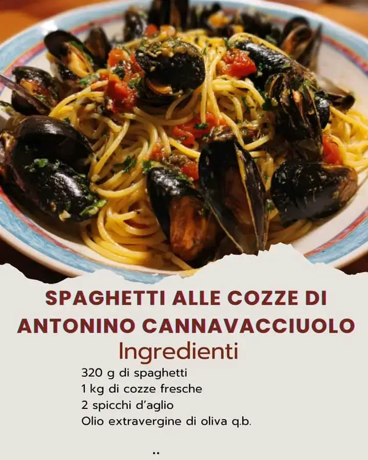 Spaghetti cozze pomodorini aglio
