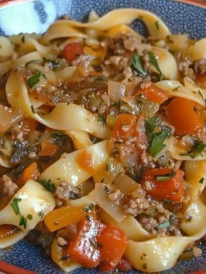 Tagliatelle e ragù di carne
