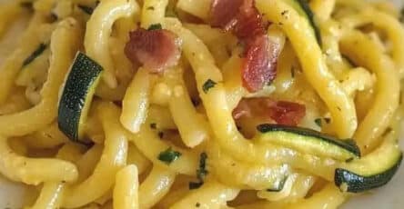 Trofie con zucchine e pancetta